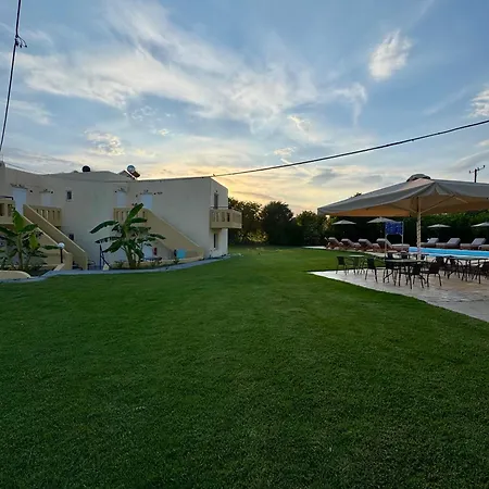 Angelos Apartahotel 3*