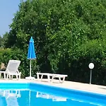 Angelos Aparthotel 3*